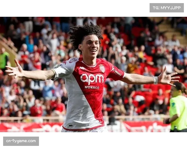 里昂客场险胜布雷斯特 福法纳制胜球价值连城